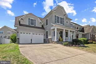 11686 Mustang Creek Ct, Waldorf, MD 20602 - Photo 2