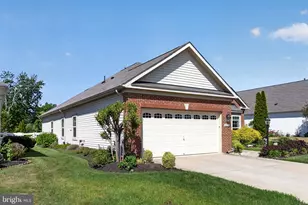 11271 Yellowstone Ct, White Plains, MD 20695 - Photo 2