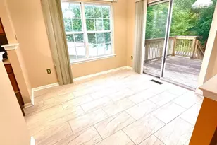 8301 Kingsbench Ct, White Plains, MD 20695 - Photo 6