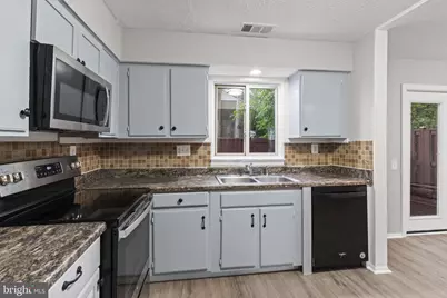 1718 Brightwell Court, Waldorf, MD 20602 - Photo 10