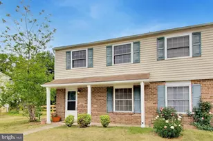 1209 Bannister Cir, Waldorf, MD 20602 - Photo 2