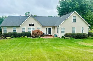 7790 Traeleigh Ln, Charlotte Hall, MD 20622 - Photo 2