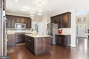 7253 Filly Ct, Hughesville, MD 20637 - Photo 18