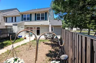 6089 Red Squirrel Pl, Waldorf, MD 20603 - Photo 2