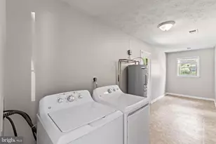 2324 Kent Ct, Waldorf, MD 20602 - Photo 16