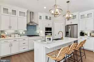 11733 Cygnet Dr, Waldorf, MD 20601 - Photo 2