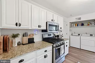 11620 Myrtle Oak Ct, Waldorf, MD 20601 - Photo 4