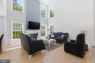 10654 Ashford Cir, Waldorf, MD 20603 - Photo 4
