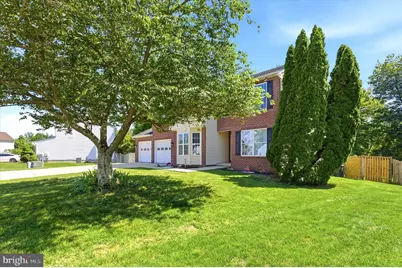 10654 Ashford Circle, Waldorf, MD 20603 - Photo 2