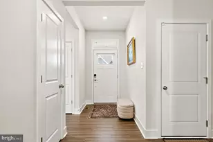 5361 Kings Cyn Ct, White Plains, MD 20695 - Photo 4