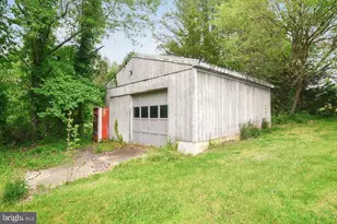 13570 Hunter Hill Pl, Waldorf, MD 20601 - Photo 2