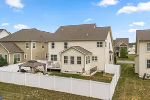 5161 Atlantis Ln, White Plains, MD 20695 - Photo 6