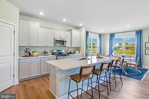 10109 Shenandoah Ln, White Plains, MD 20695 - Photo 1