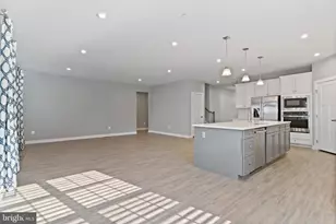 10602 Starfire Ln, Waldorf, MD 20603 - Photo 14