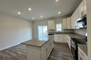 10524 Cobbler Pl, White Plains, MD 20695 - Photo 4