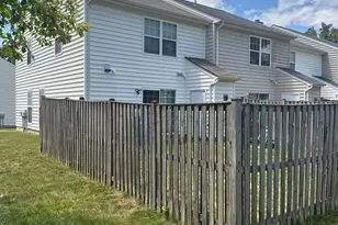 2389 Hazelwood Ct, Waldorf, MD 20601 - Photo 4