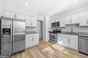 8721 Valley Dr, Waldorf, MD 20603 - Photo 6