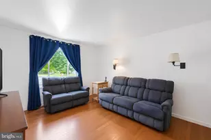 12647 Council Oak Dr, Waldorf, MD 20601 - Photo 2