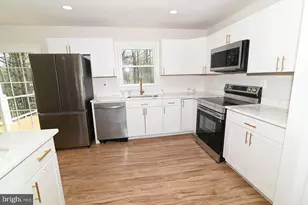 2124 Bell Tree Ln, Waldorf, MD 20601 - Photo 10
