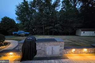 7375 Sandy Bottom Ct, Hughesville, MD 20637 - Photo 8