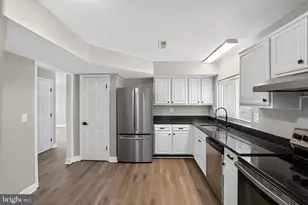 2421 York Ct, Waldorf, MD 20602 - Photo 10