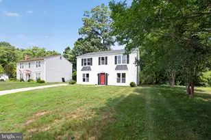 2421 York Ct, Waldorf, MD 20602 - Photo 2