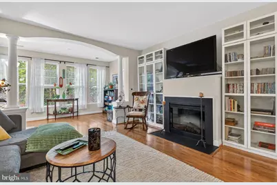 800 Edelen Station Place #204, La Plata, MD 20646 - Photo 6
