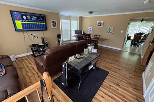 6101 Lands End Ct, Bryans Road, MD 20616 - Photo 2