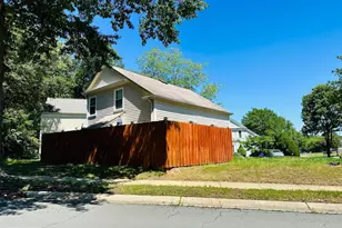 3433 Azalea Pl, Waldorf, MD 20602 - Photo 4