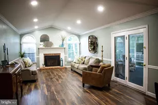 105 Westmoreland Ct, La Plata, MD 20646 - Photo 4