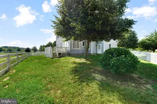 11676 Fountain Head Ct, Waldorf, MD 20602 - Photo 36