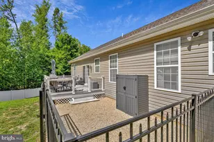 7098 Quicktree Pl, Hughesville, MD 20637 - Photo 16