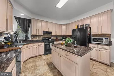 7777 Picadilly Court, White Plains, MD 20695 - Photo 8