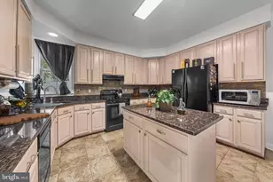 7777 Picadilly Ct, White Plains, MD 20695 - Photo 8