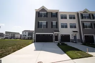 442 Whirl Ln, La Plata, MD 20646 - Photo 1
