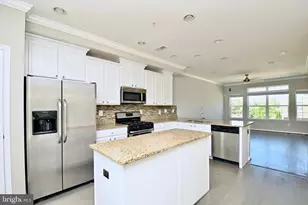 11177 Southport Pl, White Plains, MD 20695 - Photo 18