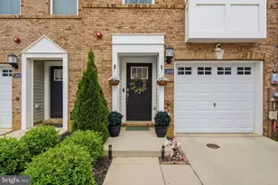 11649 Dorothy Sayers Pl, White Plains, MD 20695 - Photo 2