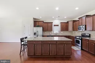 11253 Inwood Ln, White Plains, MD 20695 - Photo 12