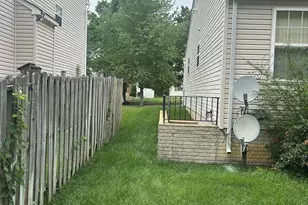 10983 Stella Ct, Waldorf, MD 20603 - Photo 4