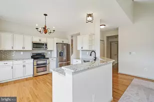 120 Hawthorne Greene Cir, La Plata, MD 20646 - Photo 26