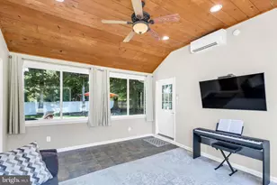 207 Persimmon Ct, La Plata, MD 20646 - Photo 12