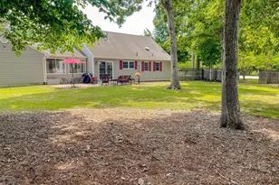 207 Persimmon Ct, La Plata, MD 20646 - Photo 2