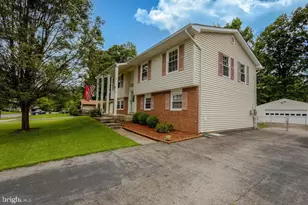 810 Kenyon Ave, Waldorf, MD 20602 - Photo 48