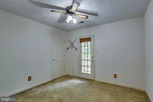 8212 7 Pines Ln, Waldorf, MD 20603 - Photo 8