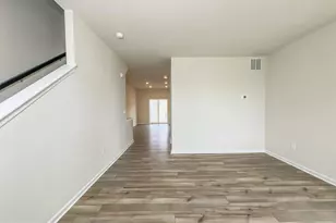 5568 Marksburg Pl, White Plains, MD 20695 - Photo 10