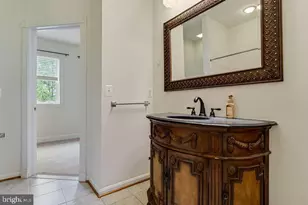 305 Centennial St, La Plata, MD 20646 - Photo 16