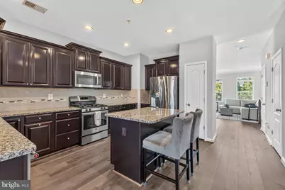 11378 Sandhurst Place, White Plains, MD 20695 - Photo 12