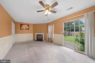 11207 Barnswallow Pl, Waldorf, MD 20603 - Photo 4
