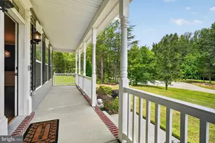13805 Celadon Ct, Hughesville, MD 20637 - Photo 6
