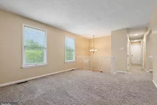 7115 Maxwell Dr, Hughesville, MD 20637 - Photo 4